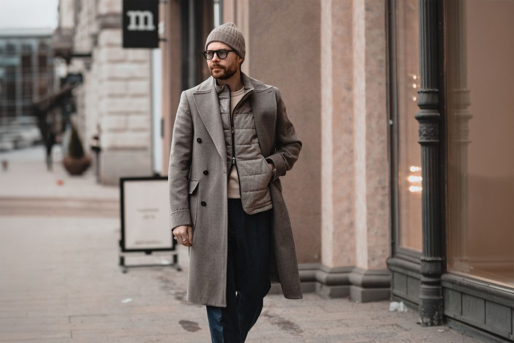 Casual Clothes for Men: The Art of Dressing Down